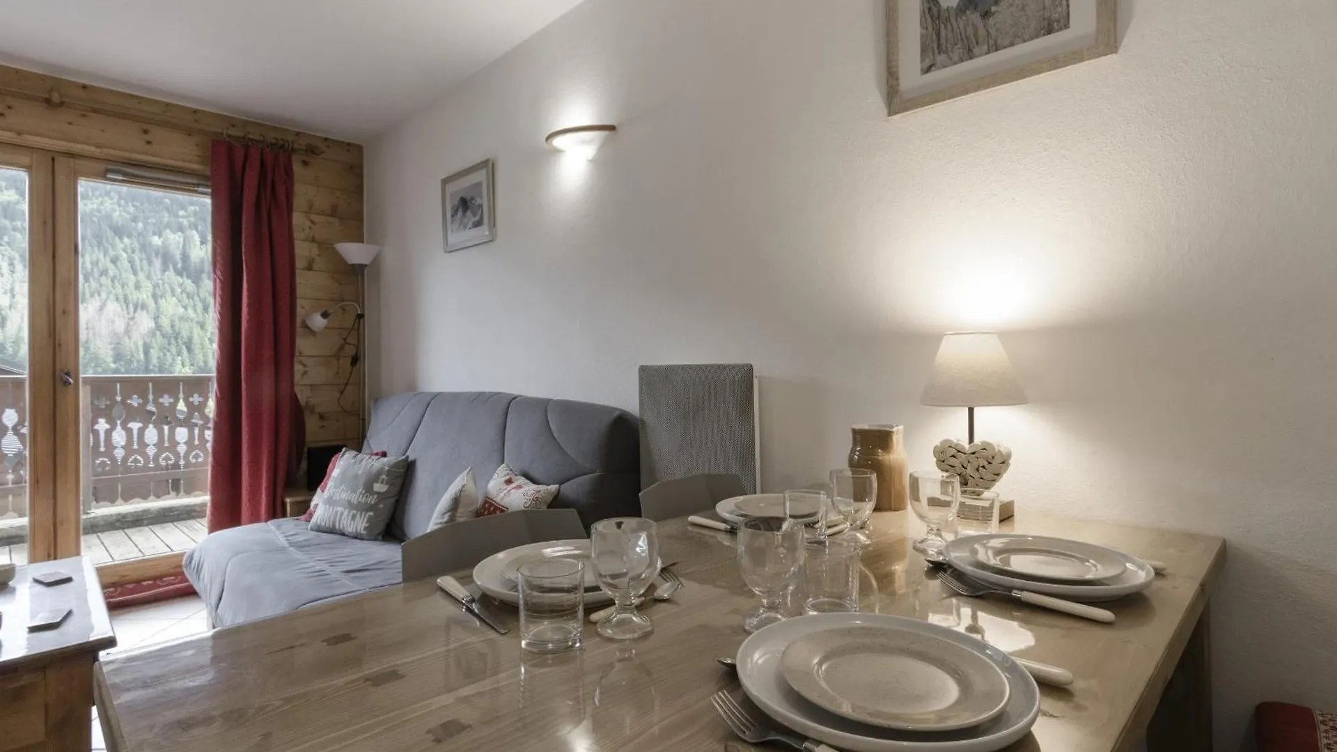 Appartement Bellevue Au Pied Des Pistes 레우쉬 0*,  프랑스